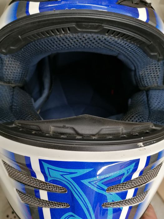 Capacete AGV Tamanho M, Muito Bom Estado!