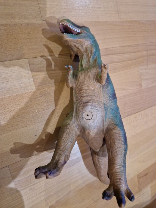Динозавр, фігурка, 29 см