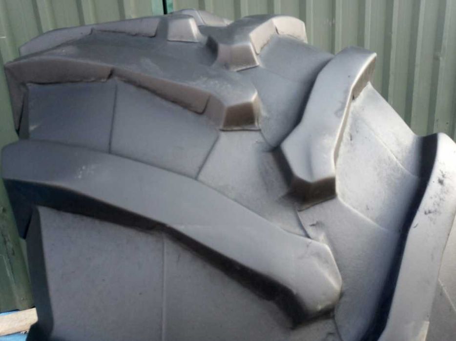 Opona Trelleborg 710/60 - R 30 Tm 900 High Power