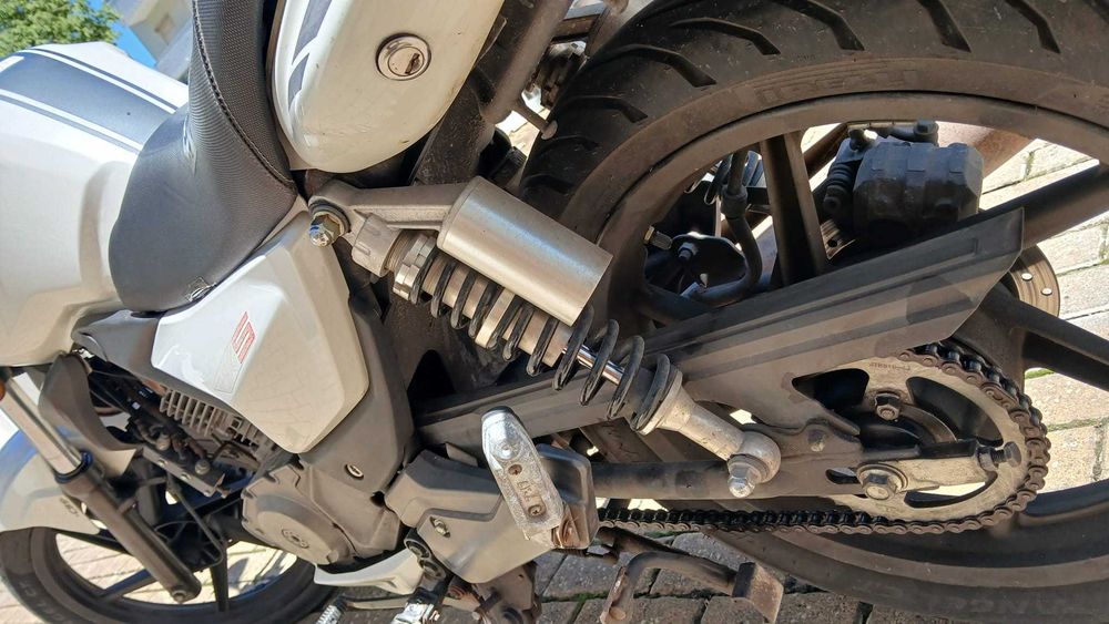 Mota Keeway RKS 125 (Ano de 2019)