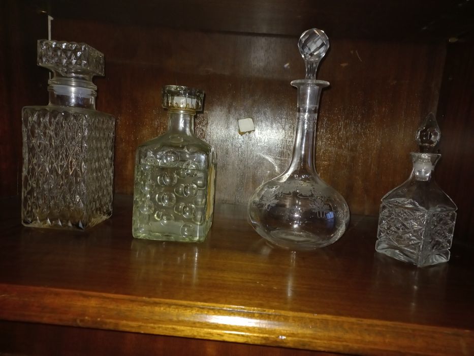 Jarrões, jarras, potes, licoreiras+copos, bibelots - Faça propostas