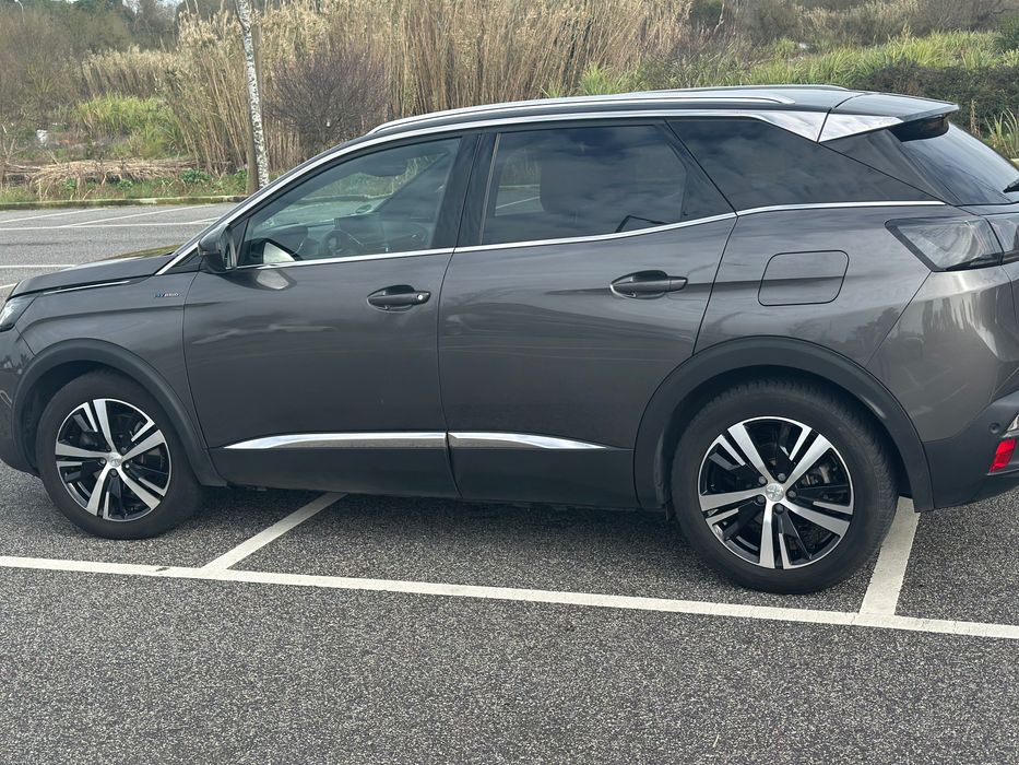 3008 Peugeot 2022 hybrid