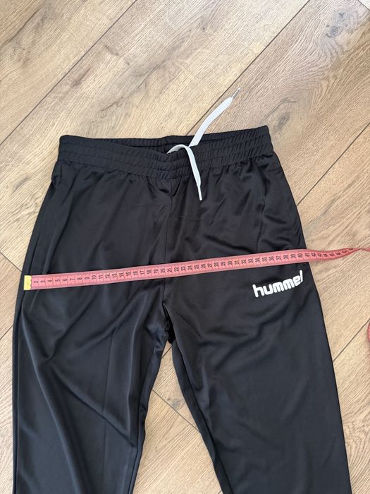 komplet Hummel spodnie i bluza 164 czarny