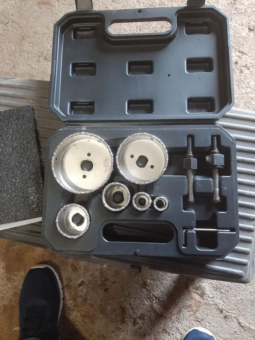 Vendo conjunto de brocas para furar metal