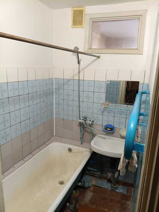 44589 Продаж 1 , простий стаан , середній поверх