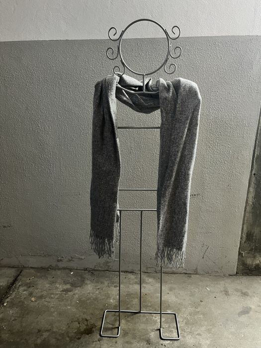 Criado mudo para quarto de adolescente