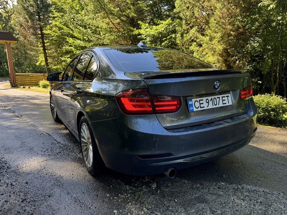 BMW 320i F30 офіційне авто