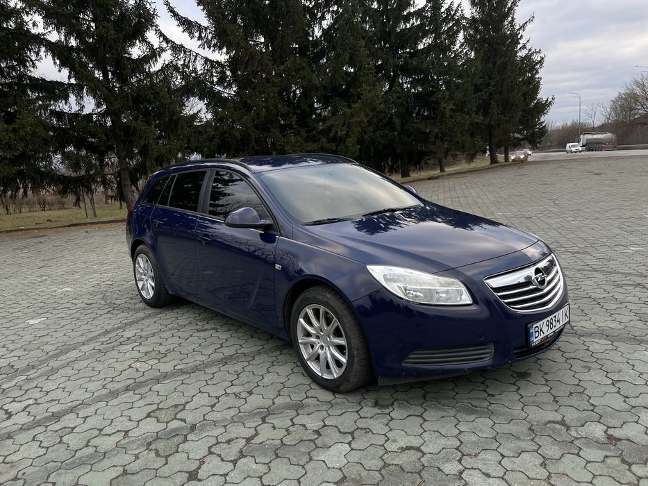 Опель Інсігнія 2.0 дизель 2013 рік