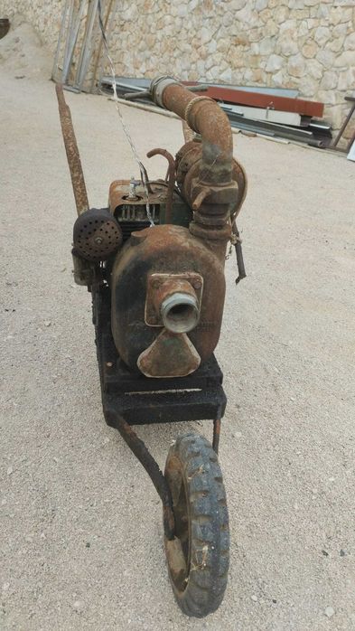 Motor  de rega  está em bom estado.