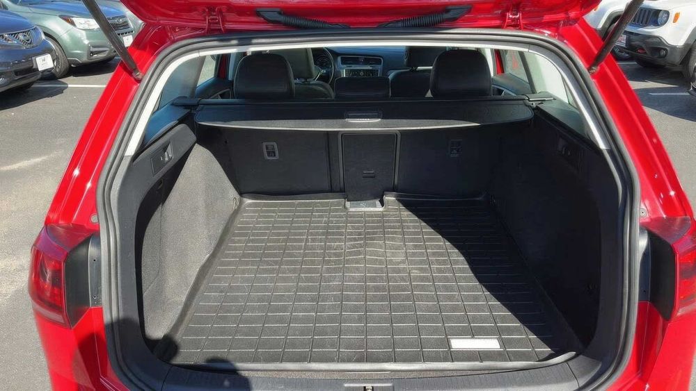 Volkswagen Golf SportWagen TDI SE      2015