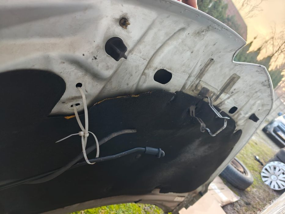 Maska pokrywa Citroen C4 B7