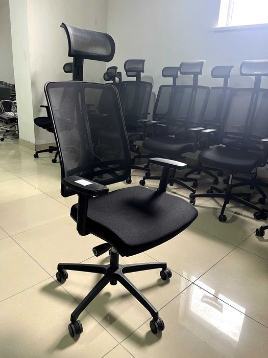 РАСПРОДАЖА кресла офисных на колесах для студента и для работы