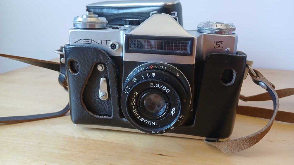 Zenit-E + Industar-50-2 | Fabryczny Zestaw 1980 KMZ + Futerał