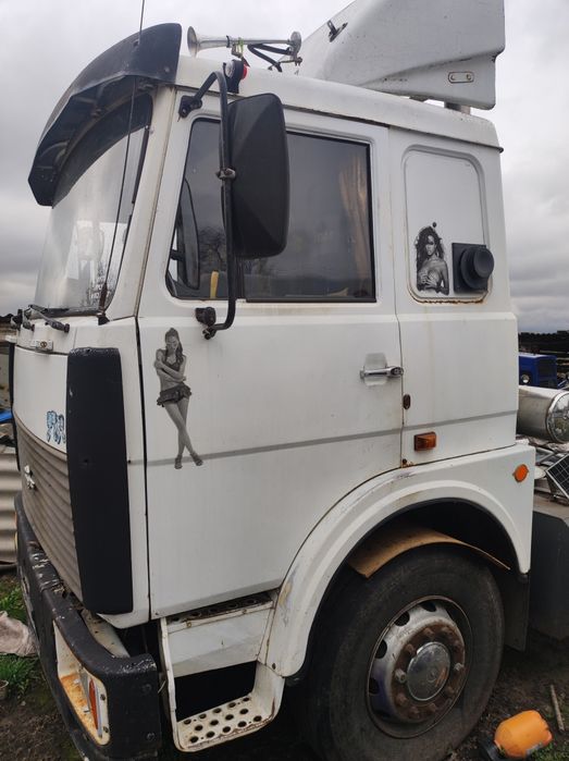 Продам МАЗ тягач