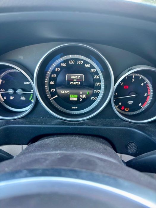 Mercedes Benz E300 bluetec hybrid full extras