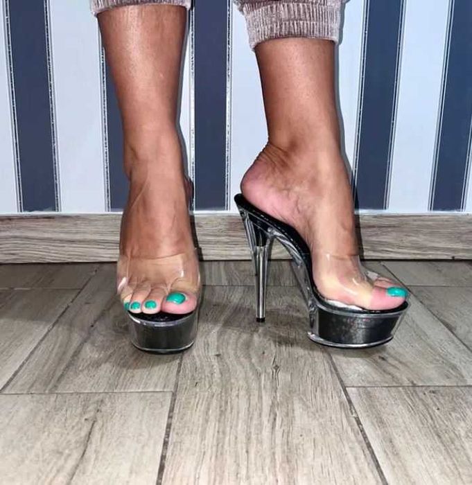 242/ OD RĘKI 40 klapki szpilki 15cm gogo strip czarny brokat platforma
