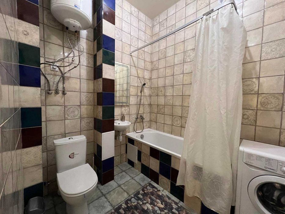 1к ВИП Центр Прорезная метро Золотые ворота,Театральная Подобово