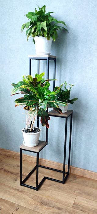 Підставка у стилі лофт