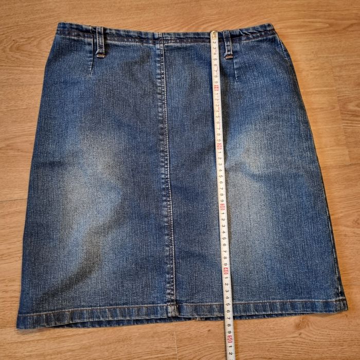 Spódnica jeans r. 40