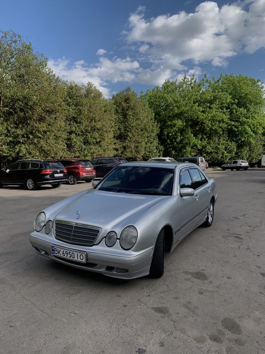 Продам мерседес w210