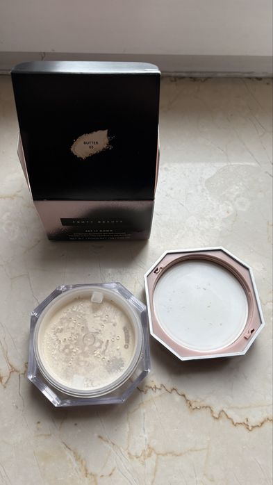 Fenty Beauty•Puder blurujacy Set It Down(03 Butter)