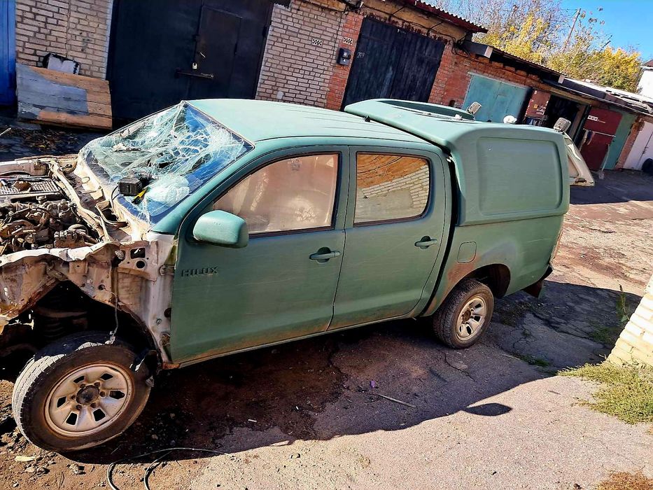 Розборка Toyota Hilux 2,5 D-4D 2013 рік