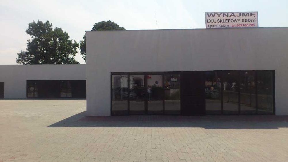 Wynajmę obiekt handlowo w centrum Elbląga 530 m2 z własnym parkingiem