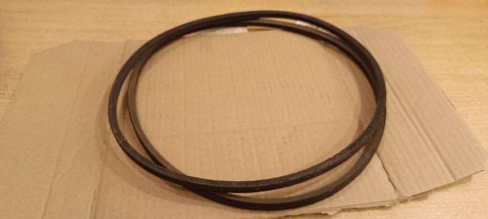 Pas pasek klinowy A-1000 STOMIL 13x8x1000