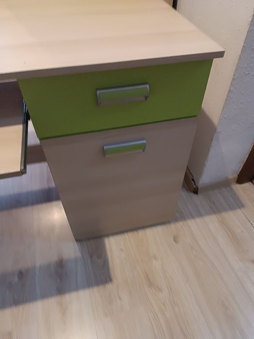 Oddam biurko 121x56 cm