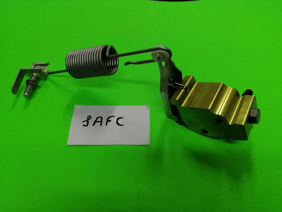 Repartidor Válvula compensador de travão Isuzu D-Max 8973073900