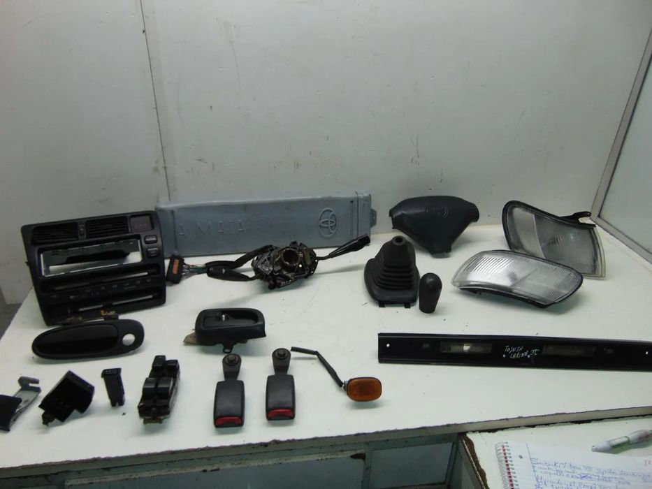 Toyota corolla XLI AE100 vários