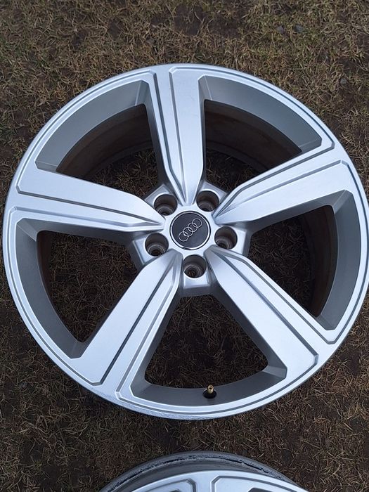 Оригінал литі диски R20 AUDI e tron Q7 Vw Touareg 3