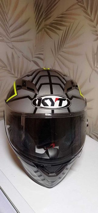 шлем KYT Falcon 2