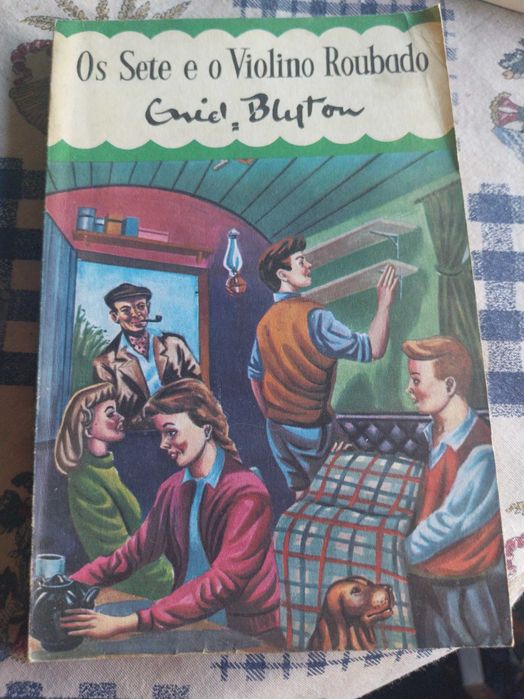 2 livros da Coleção os Sete