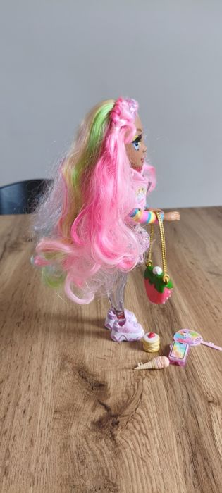 Rainbow high Rosetta lalka