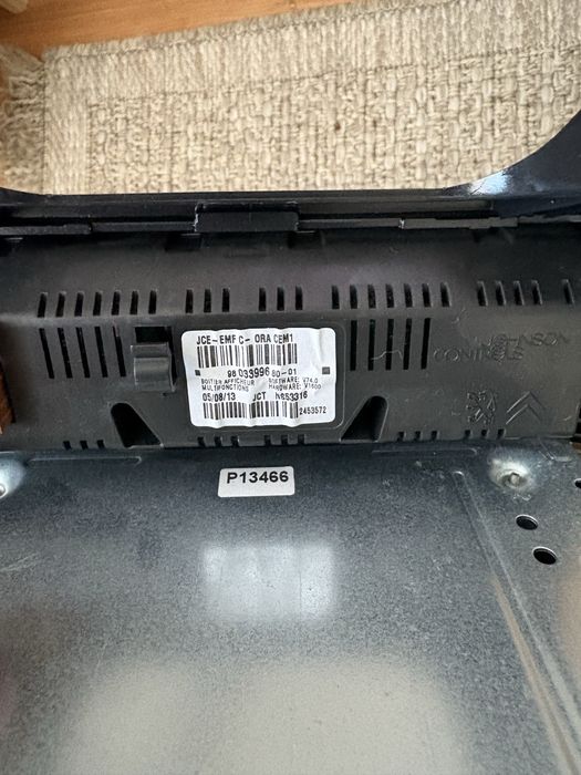 Radio Peugeot 3008  z komputerem pokładowym Citroen