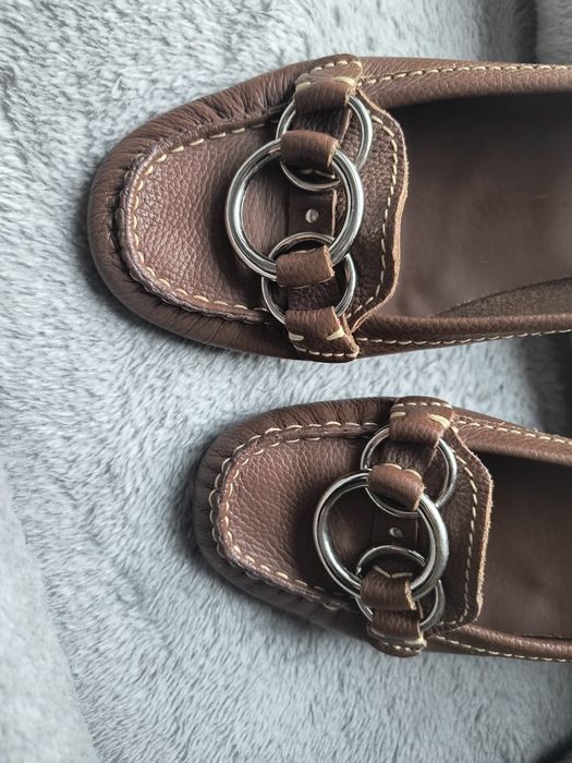 Piękne nowe mokasyny greckiej profukcji