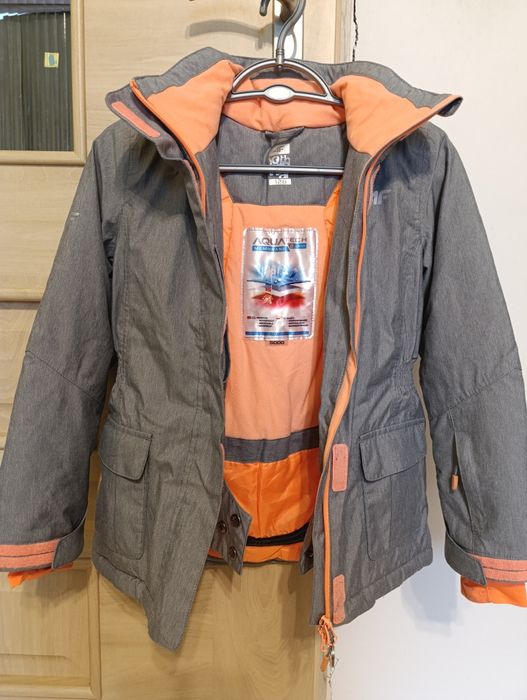 Kurtka zimowa 4f rozmiar 128