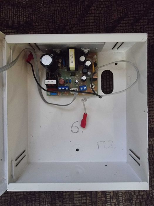 Блок безперебійного живлення trinix під АКБ 7Ач 12В