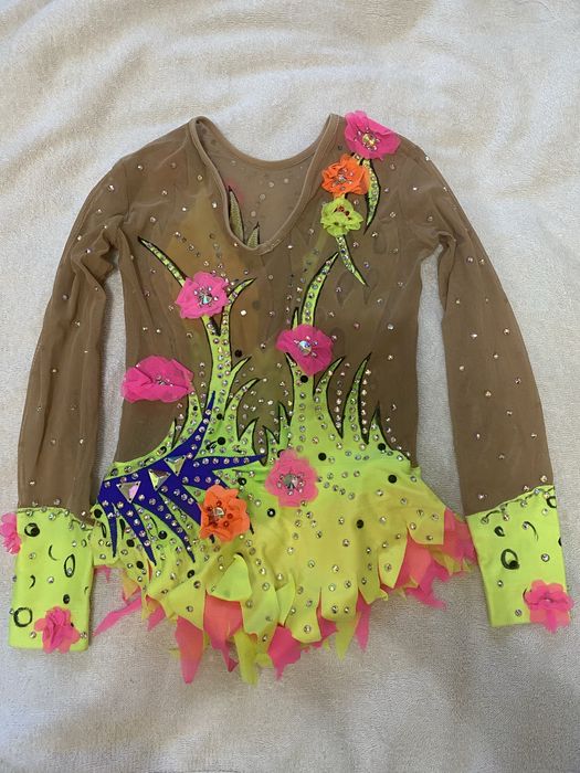 Продам купальник для художньої гімнастики