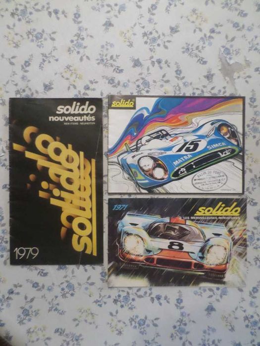 Modelismo ferroviário (catálogos Marklin) e militar