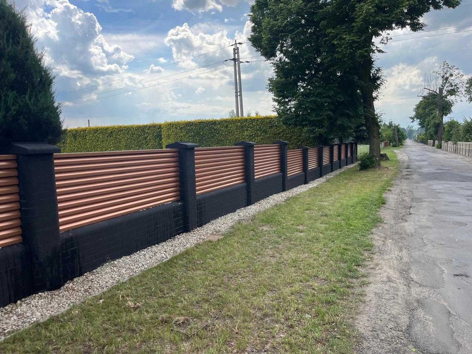 Ogrodzenie żaluzjowe z blachy zaginanej