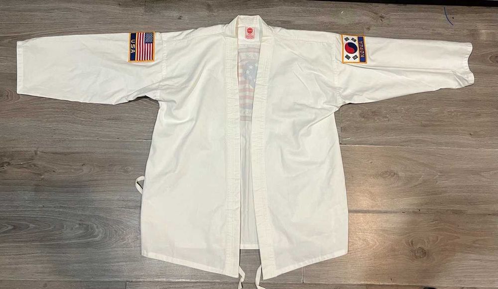 Куртка Академії бойових мистецтв Кеннеді для тхеквондо, карате