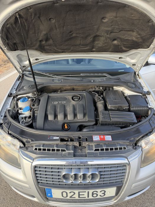 Audi A3 8P 1.9 TDI PD130 ASZ 5Portas — photo 5