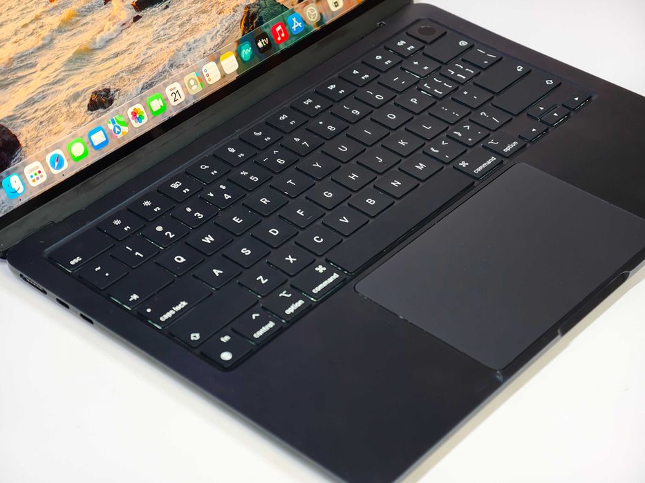 MacBook Air M2 8/256 GB — Midnight (*не працює камера)