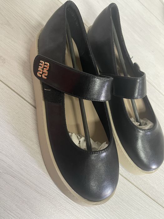 Балнтки туфлі жіночі