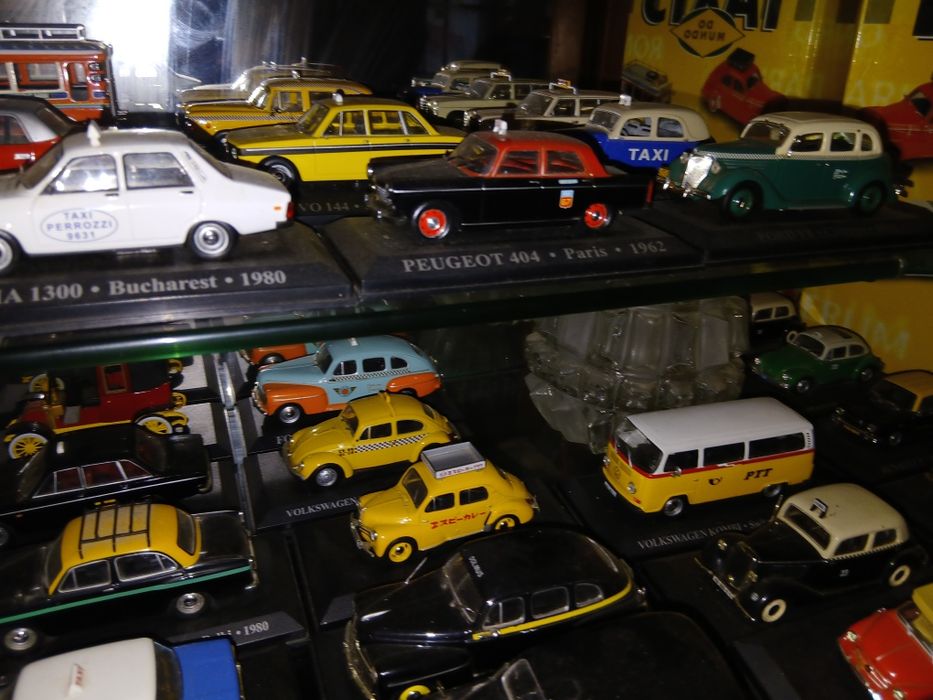Coleção 50 Taxis escala 1,43  por 275 €