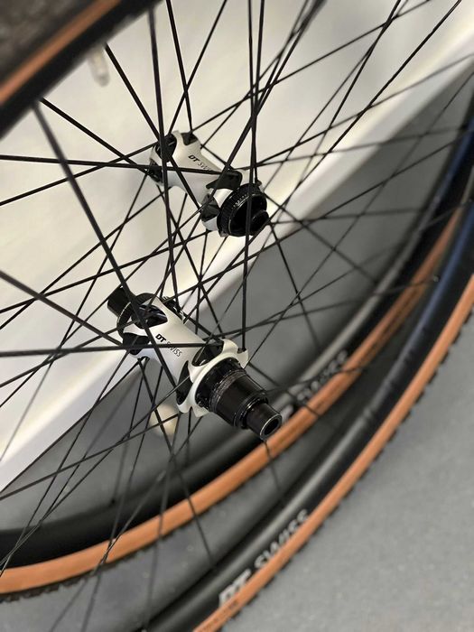 Par de rodas DT SWISS GR 1600