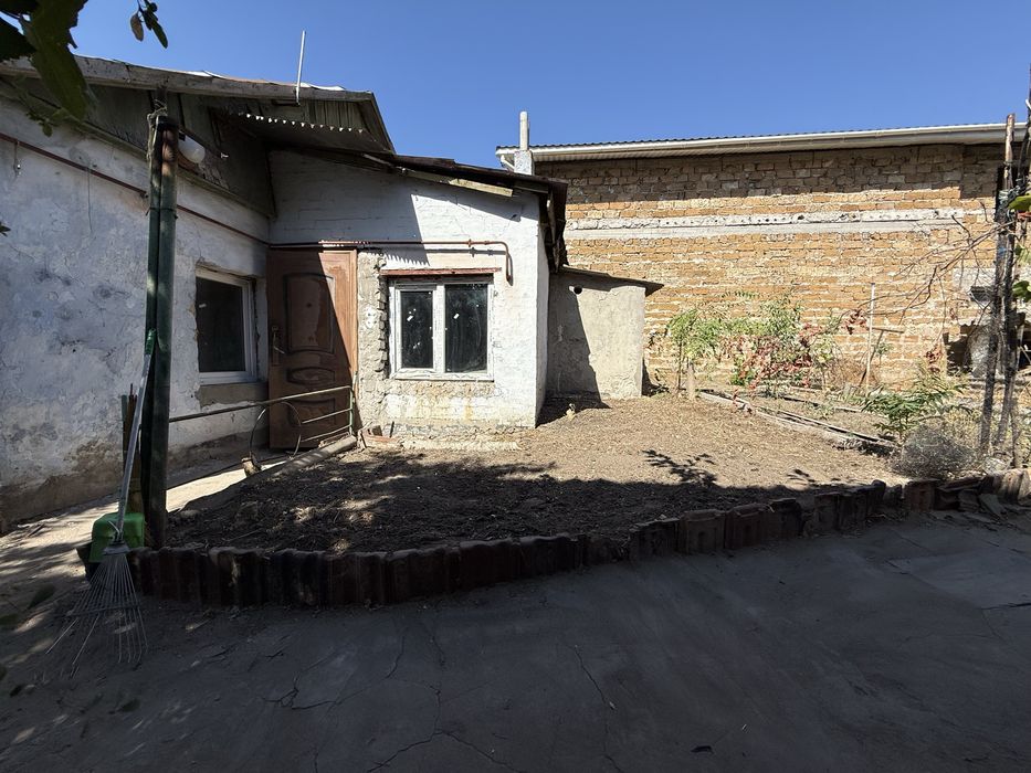Продам дом с земельным участком