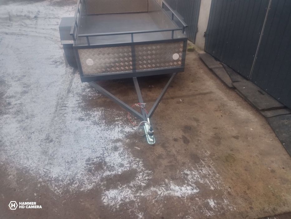 Przyczepka samochodowa